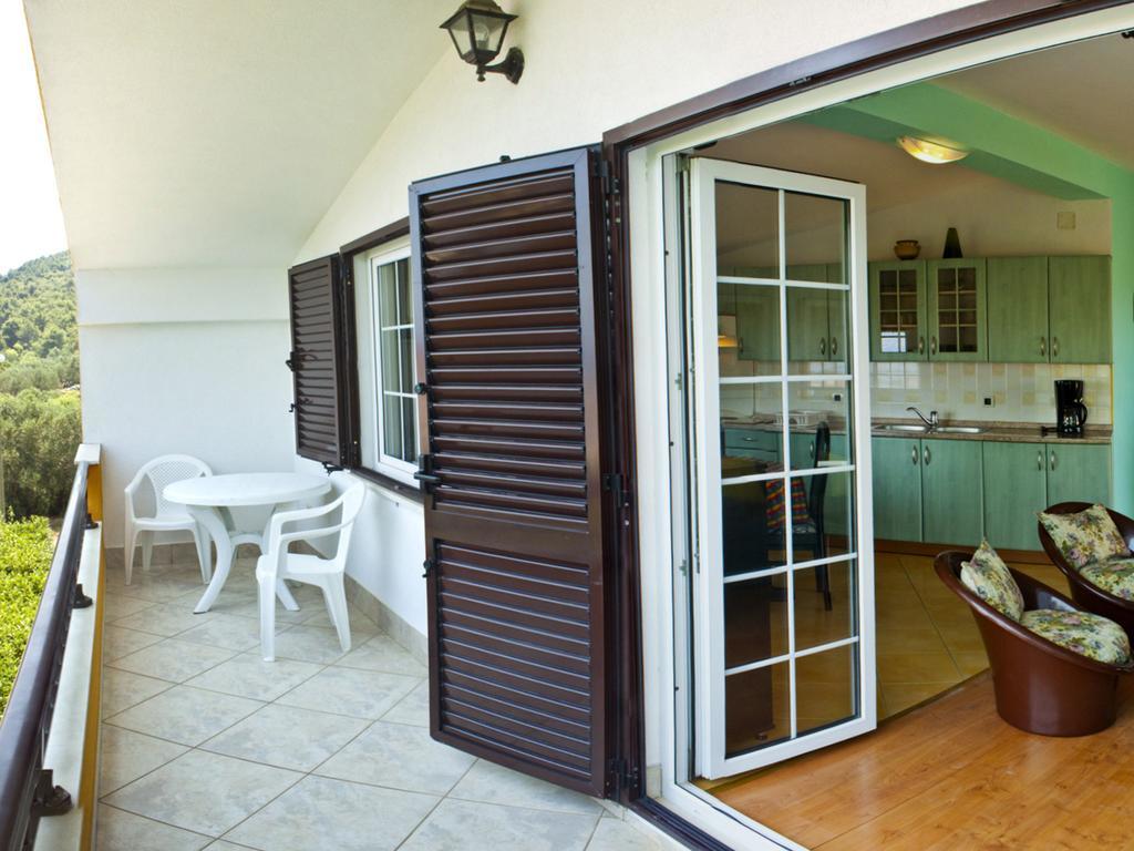 Apartments Villa Annika Slatine Szoba fotó