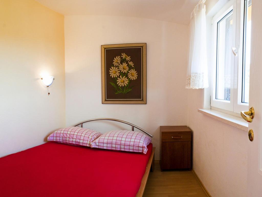 Apartments Villa Annika Slatine Szoba fotó