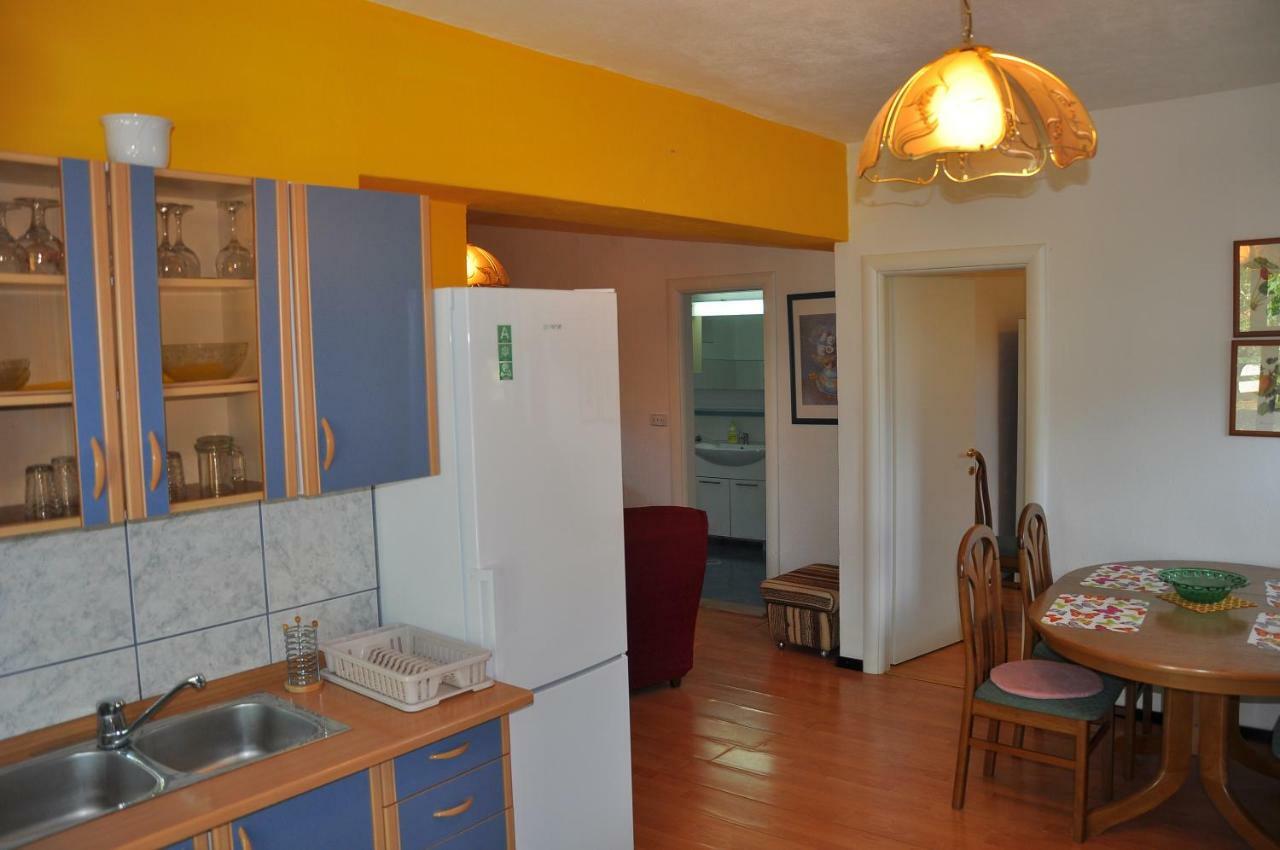 Apartments Villa Annika Slatine Kültér fotó
