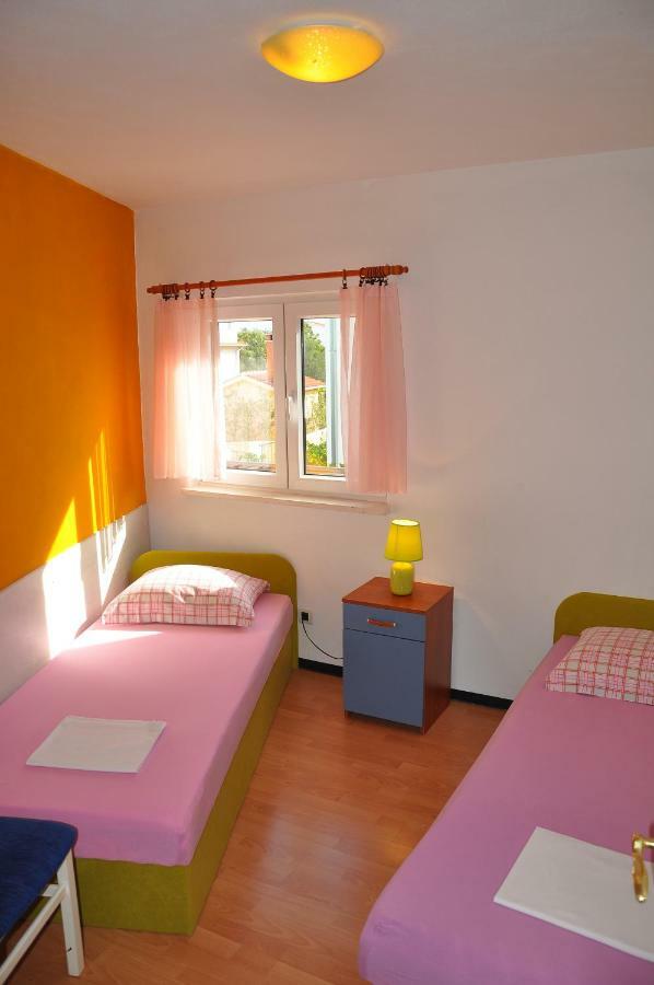 Apartments Villa Annika Slatine Kültér fotó