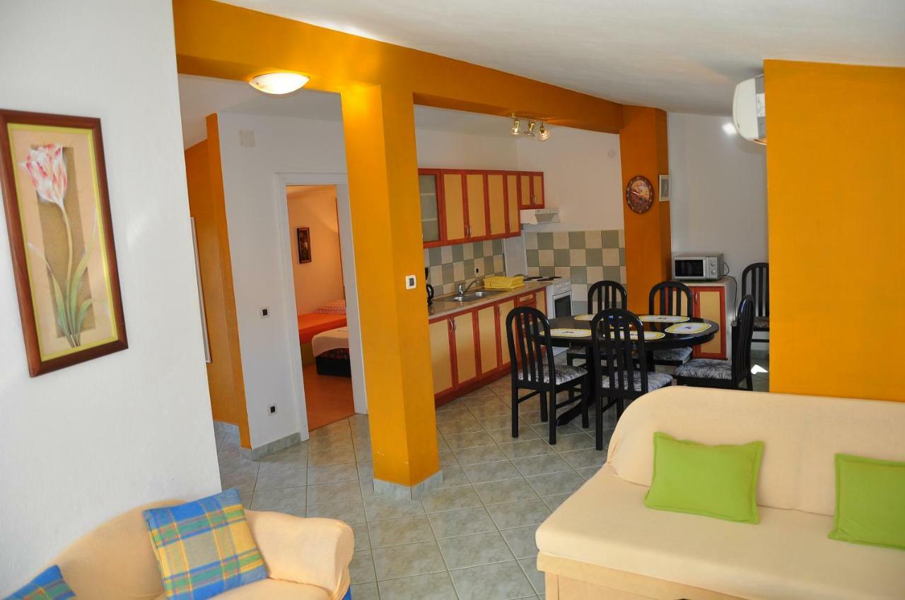 Apartments Villa Annika Slatine Kültér fotó